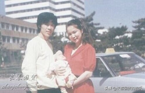 蔡明老公个人资料简介（是一名有才华的导演，结婚35年恩爱如初）