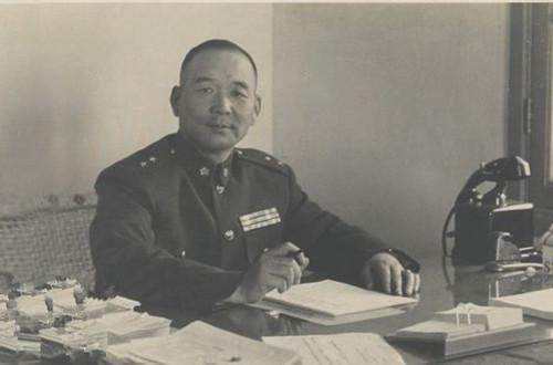 国民党上将胡琏简介（于淮海战役中逃逸，1977年病逝，葬于澎湖列岛）