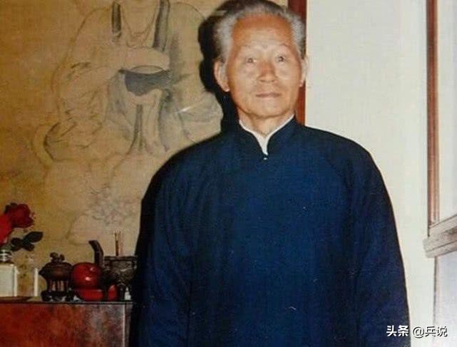 抗日名将孙立人简介（为何被蒋关了33年？清华学霸，缅甸一战成名）