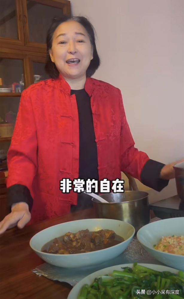 台湾综艺一姐方芳个人资料简介（出演的春晚小品《回家》，原型就是她的父亲）