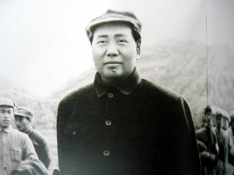 杜律明简介及最后结局(1949年，杜聿明在淮海战役中被我党俘虏后)