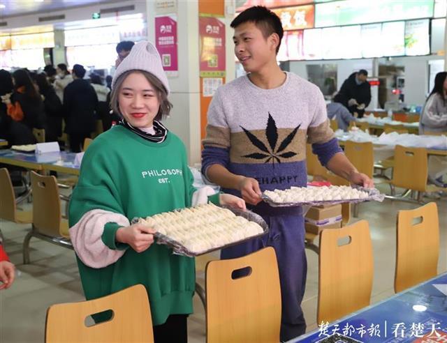 饺子是谁发明的(饺子原来是张仲景的发明，这个冬至的饺子有点特别)