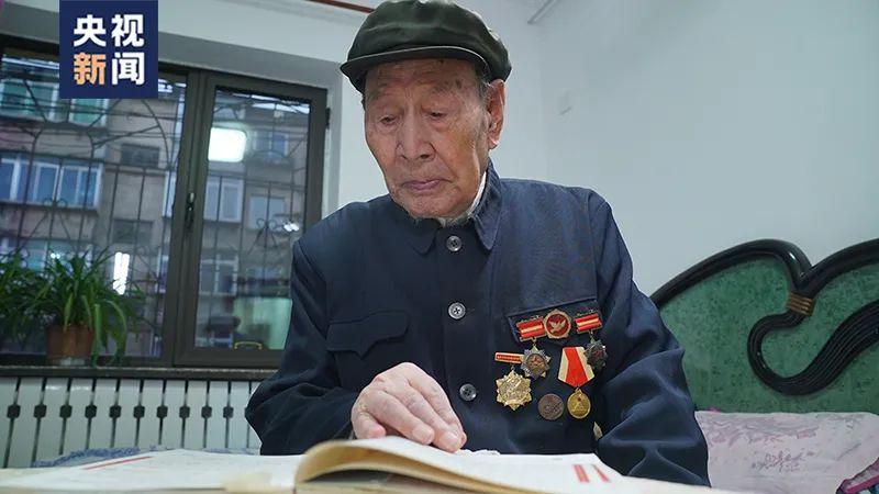 伍千里原型是谁（电影中的“伍千里”真实存在！93岁高龄依然硬气）