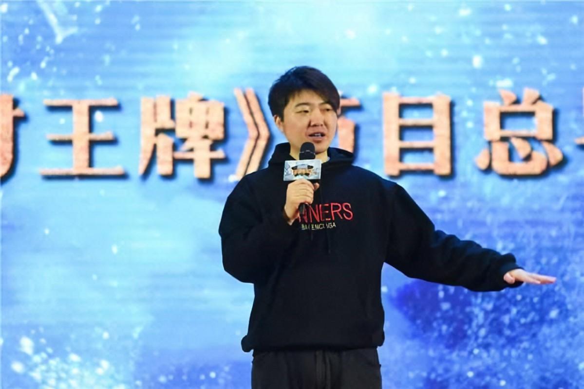 吴彤是谁(吴彤：史上最呆萌导演，搞笑担当，他到底有什么魅力？)