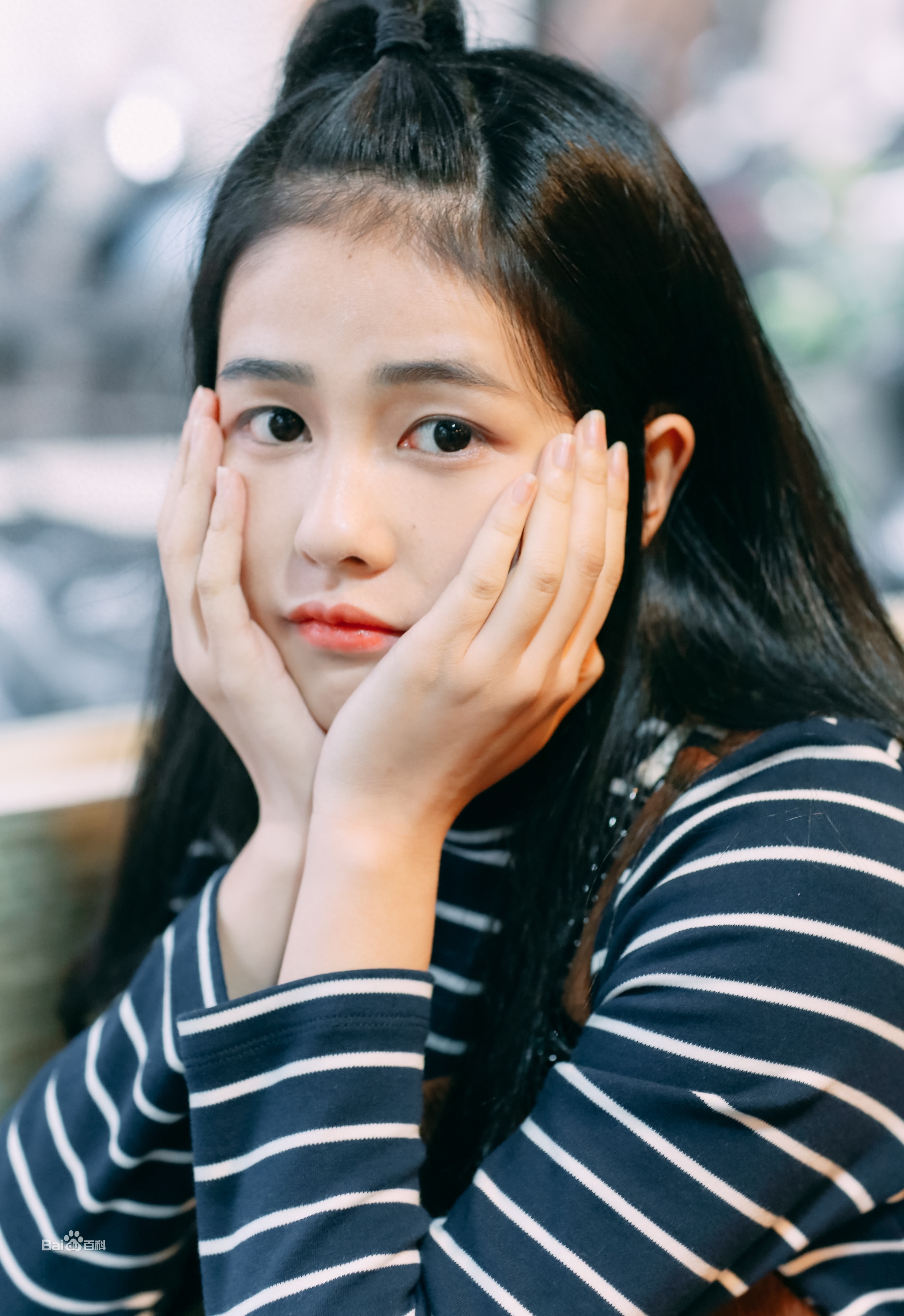 白鹿 个人资料：是怎么从淘宝模特成为当红女星的？